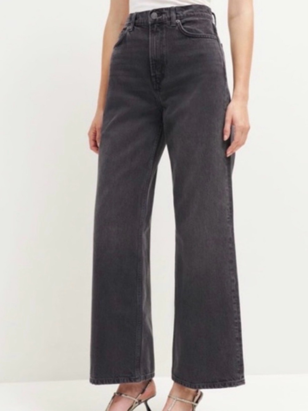 High-Rise Wide Leg Jeans - Washed Black